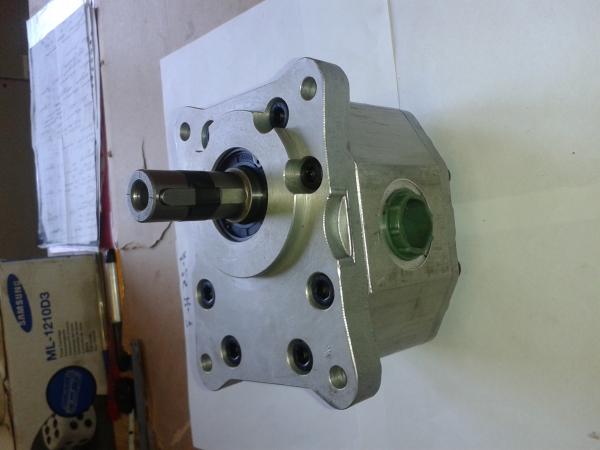 Насос шестерёнчатый Hydrotor S.  A PZ 2 K-40 — фото 2